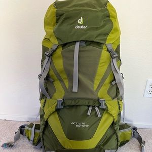 Deuter ACT Lite 60+10 SL